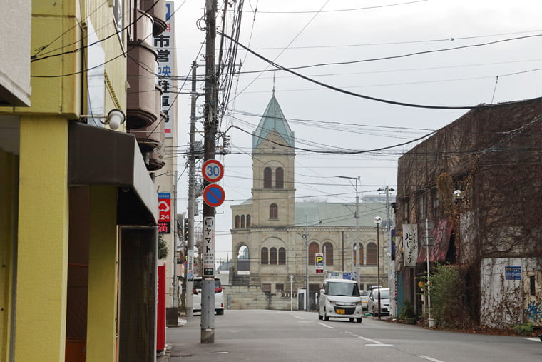 カトリック松が峰教会の周辺風景
