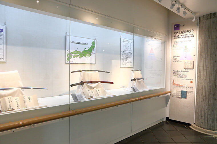 土浦市立博物館の日本刀の展示