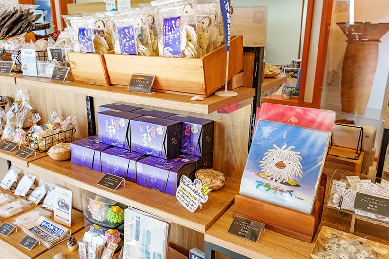 しらすせんべいコーナー